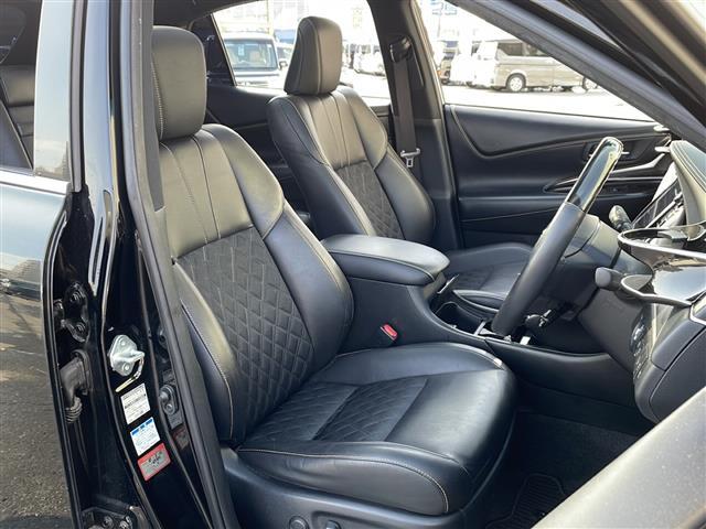 ハリアーハイブリッド プログレス　４ＷＤ／禁煙車／ＪＢＬサウンド／パノラマルーフ／３眼ＬＥＤヘッドライト／シーケンシャルウインカー／純正ＳＤナビ／ＣＤ／ＤＶＤ／ＢＤ／ＵＳＢ／ＡＵＸ／ＳＤ／ＭＳＶ／ＢＴ／フルセグ／全方位カメラ／ドラレコ（13枚目）