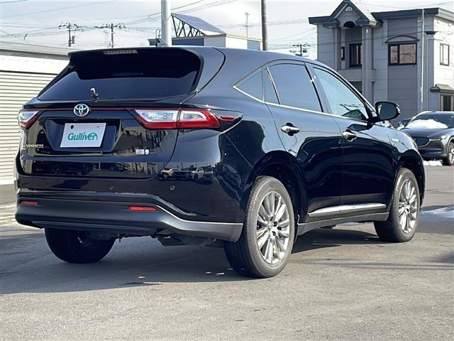 ハリアーハイブリッド プログレス　４ＷＤ／禁煙車／ＪＢＬサウンド／パノラマルーフ／３眼ＬＥＤヘッドライト／シーケンシャルウインカー／純正ＳＤナビ／ＣＤ／ＤＶＤ／ＢＤ／ＵＳＢ／ＡＵＸ／ＳＤ／ＭＳＶ／ＢＴ／フルセグ／全方位カメラ／ドラレコ（41枚目）