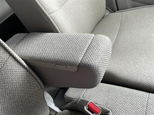 アルトラパン S 4WD/禁煙車/ワンオーナー/純正メモリナビ/CD/DVD/SD/MSV/USB/BT/フルセグ/全方位カメラ/衝突軽減ブレーキ/アイドリングストップ/横滑り防止/シートヒーター/冬タイヤ積み込み(13枚目)