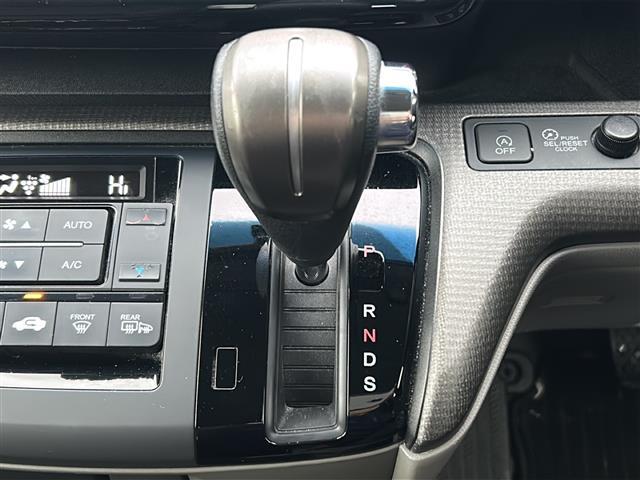 ステップワゴン G ホンダセンシング 4WD/禁煙車/ワンオーナー/わくわくゲート/社外SDナビ/CD/DVD/SD/MSV/BT/USB/フルセグ/バックカメラ/アイドリングストップ/クルーズコントロール/横滑り防止/両側パワースライド(21枚目)