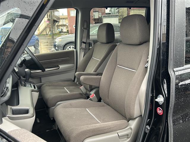 ステップワゴン G ホンダセンシング 4WD/禁煙車/ワンオーナー/わくわくゲート/社外SDナビ/CD/DVD/SD/MSV/BT/USB/フルセグ/バックカメラ/アイドリングストップ/クルーズコントロール/横滑り防止/両側パワースライド(30枚目)