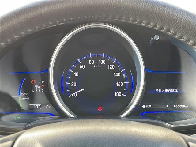 フィットハイブリッド Sパッケージ 4WD/禁煙車/純正SDナビ/CD/DVD/SD/BT/フルセグ/バックカメラ/CTBA/クルーズコントロール/パドルシフト/オートライト/LEDヘッドライト/フォグライト/ETC/社外AW夏タイヤ積(28枚目)