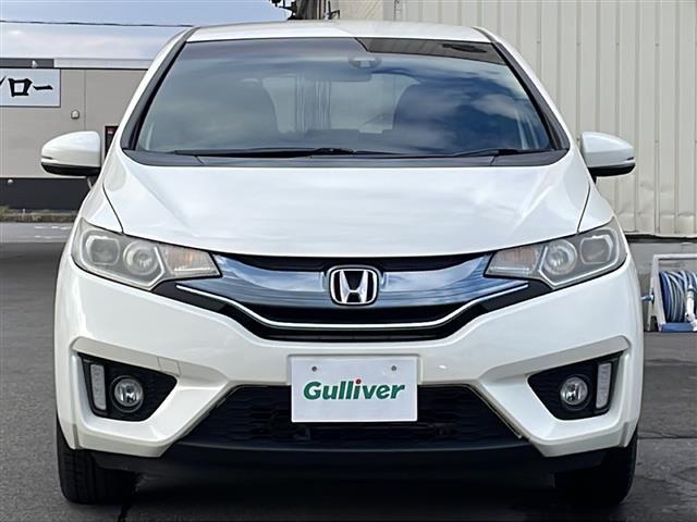 フィットハイブリッド Sパッケージ 4WD/禁煙車/純正SDナビ/CD/DVD/SD/BT/フルセグ/バックカメラ/CTBA/クルーズコントロール/パドルシフト/オートライト/LEDヘッドライト/フォグライト/ETC/社外AW夏タイヤ積(36枚目)