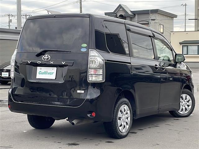 ヴォクシー X Lエディション /4WD/禁煙車/寒冷地仕様/社外ナビ BT/CD/DVD/AUX/SD/フルセグ/片側パワースライドドア/ステアリングスイッチ/オートエアコン/パワーウィンドウ/フロントデアイサー(38枚目)