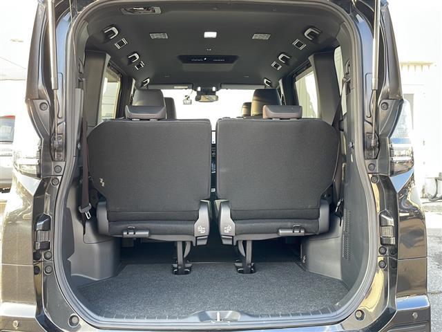 ヴォクシー S-Z ワンオーナー 禁煙車 純正10.5インチナビ CD・DVD・BT・フルセグ バックカメラ 寒冷地仕様 セーフティセンス 純正エンジンスターター 両側パワースライドドア ユニバーサルステップ(25枚目)