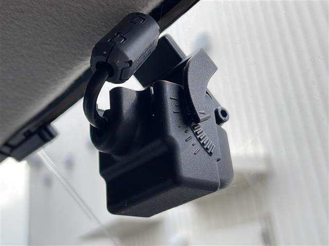 エブリイワゴン ＰＺターボスペシャル　４ＷＤ／禁煙車／衝突軽減ブレーキ／社外ナビ／バックカメラ／ドライブレコーダー／両側パワースライド／左側オートステップ／オートエアコン／ミラーヒーター／シートヒーター／ステアリングスイッチ／オートライト（6枚目）