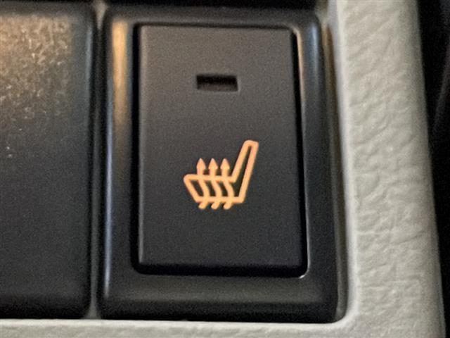 エブリイワゴン ＰＺターボスペシャル　４ＷＤ／禁煙車／衝突軽減ブレーキ／社外ナビ／バックカメラ／ドライブレコーダー／両側パワースライド／左側オートステップ／オートエアコン／ミラーヒーター／シートヒーター／ステアリングスイッチ／オートライト（7枚目）