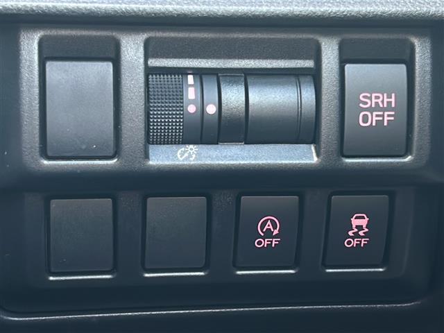 ＸＶ １．６ｉ－Ｌ　アイサイト　／ワンオーナー／４ＷＤ／禁煙車／純正ナビ　　ＢＴ／ＵＳＢ／ＳＤ／フルセグ／プリクラッシュブレーキ／ＡＣＣ／車線逸脱制御機能／ＡＴ誤発進抑制制御／ＡＴ誤後進抑制制御／車線逸脱警報（12枚目）