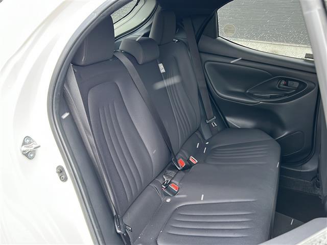 ヤリス X 4WD/禁煙車/寒冷地仕様/純正メモリナビ/前後コーナーセンサー/バックカメラ/レーダークルーズコントロール/プリクラッシュセーフティ/レーントレーシングアシスト/パーキングサポートブレーキ/ETC(20枚目)