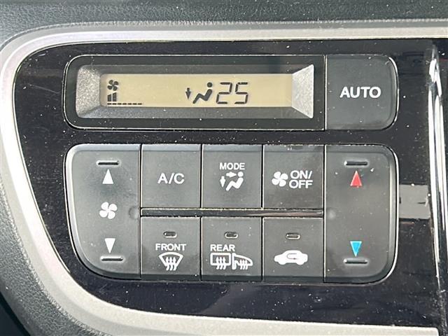 Ｎ－ＢＯＸカスタム Ｇ・Ｌパッケージ　４ＷＤ／禁煙車／純正モニターオーディオ／ＣＤ／ＡＵＸ／エンジンスターター／片側電動ドア／横滑り防止／オートライト／ＨＩＤヘッドライト／フォグライト／プッシュスタート／純正フロアマット（3枚目）