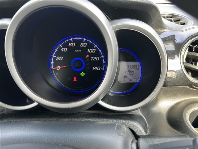 Ｎ－ＢＯＸカスタム Ｇ・Ｌパッケージ　４ＷＤ／禁煙車／純正モニターオーディオ／ＣＤ／ＡＵＸ／エンジンスターター／片側電動ドア／横滑り防止／オートライト／ＨＩＤヘッドライト／フォグライト／プッシュスタート／純正フロアマット（14枚目）