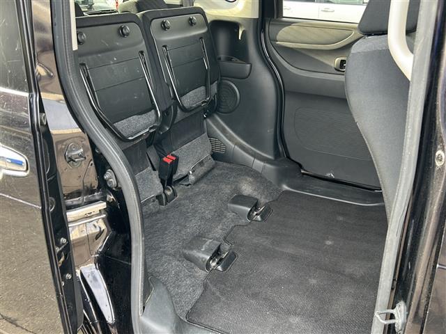 Ｎ－ＢＯＸカスタム Ｇ・Ｌパッケージ　４ＷＤ／禁煙車／純正モニターオーディオ／ＣＤ／ＡＵＸ／エンジンスターター／片側電動ドア／横滑り防止／オートライト／ＨＩＤヘッドライト／フォグライト／プッシュスタート／純正フロアマット（23枚目）