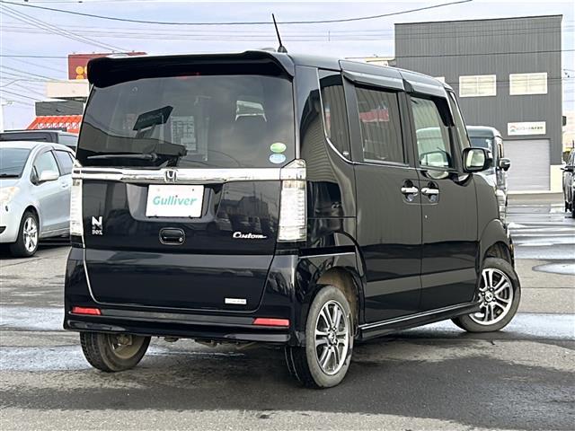 Ｎ－ＢＯＸカスタム Ｇ・Ｌパッケージ　４ＷＤ／禁煙車／純正モニターオーディオ／ＣＤ／ＡＵＸ／エンジンスターター／片側電動ドア／横滑り防止／オートライト／ＨＩＤヘッドライト／フォグライト／プッシュスタート／純正フロアマット（34枚目）