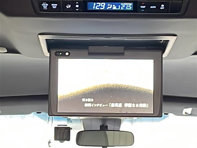 アルファード ２．５Ｓ　タイプゴールド　４ＷＤ／禁煙車／純正ディスプレイオーディオナビ機能付き／ＣＤ／ＤＶＤ／ＢＴ／ＵＳＢ／フルセグ／純正フリップダウンモニター／バックカメラ／トヨタセーフティセンス／ＰＣＳ／ＡＣＣ／ＬＴＡ／ＰＫＳＢ／ＥＴＣ（5枚目）