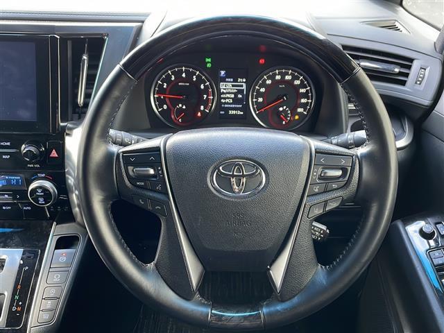 アルファード ２．５Ｓ　タイプゴールド　４ＷＤ／禁煙車／純正ディスプレイオーディオナビ機能付き／ＣＤ／ＤＶＤ／ＢＴ／ＵＳＢ／フルセグ／純正フリップダウンモニター／バックカメラ／トヨタセーフティセンス／ＰＣＳ／ＡＣＣ／ＬＴＡ／ＰＫＳＢ／ＥＴＣ（26枚目）