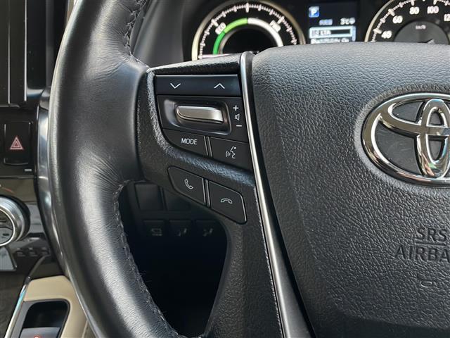 アルファードハイブリッド エグゼクティブラウンジ 4WD/禁煙車/JBLサウンド/純正SDナビ/BD再生/フルセグ/パノラミックビューモニター/12.1型リアエンターテイメント/トヨタセーフティセンス/シートヒーター/エアシート/1500W/ドラレコ(31枚目)