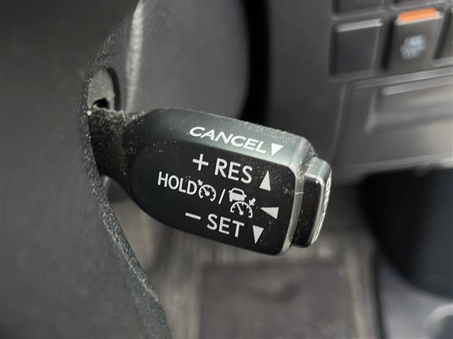 アルファードハイブリッド G 4WD/サンルーフ/JBLサウンド/純正SDナビ/BD再生/フルセグ/バックカメラ/パーキングアシスト/トヨタセーフティセンス/BSM/シートヒーター/エアシート/両側電動ドア/ドライブレコーダー(15枚目)