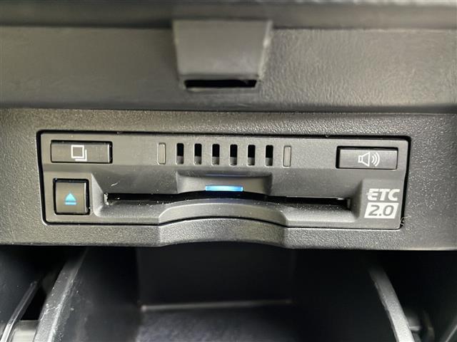 アルファードハイブリッド G 4WD/サンルーフ/JBLサウンド/純正SDナビ/BD再生/フルセグ/バックカメラ/パーキングアシスト/トヨタセーフティセンス/BSM/シートヒーター/エアシート/両側電動ドア/ドライブレコーダー(17枚目)