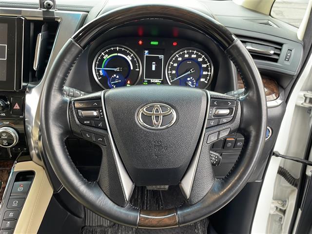 アルファードハイブリッド G 4WD/サンルーフ/JBLサウンド/純正SDナビ/BD再生/フルセグ/バックカメラ/パーキングアシスト/トヨタセーフティセンス/BSM/シートヒーター/エアシート/両側電動ドア/ドライブレコーダー(32枚目)