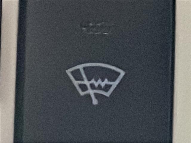 ムーヴキャンバス Ｘブラックインテリアリミテッド　ＳＡＩＩＩ　４ＷＤ／禁煙車／社外ディスプレイオーディオ／ＣＤ／ＤＶＤ／ＢＴ／ＵＳＢ／全方位カメラ／スマートアシスト３／衝突軽減ブレーキ／レーンキープ／誤発進抑制／アイドリングストップ／シートヒーター／ドラレコ（6枚目）