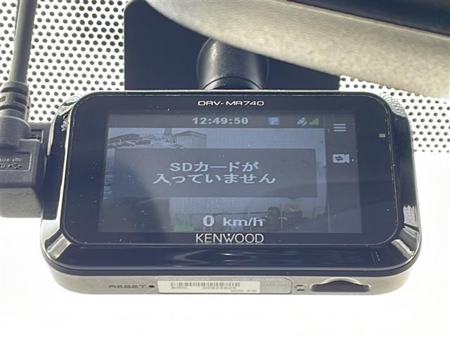 エスクァイア Ｇｉ　４ＷＤ／禁煙車／純正９型ＳＤナビ／ＣＤ／ＤＶＤ／ＳＤ／ＭＳＶ／ＢＴ／フルセグ／純正１１型フリップダウンモニター／バックカメラ／クルーズコントロール／アイドリングストップ／合皮黒シート／シートヒーター（8枚目）