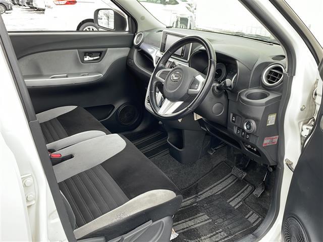 キャスト アクティバＧ　ＳＡＩＩ　社外ナビ／バックカメラ／禁煙車／衝突軽減ブレーキ／横滑り防止／アイドリングストップ／ＥＴＣ／オートライト／レーンキープアシスト／フォグランプ／スペアキー／誤発信抑制装置／ＬＥＤ／レーンキープアシスト（10枚目）