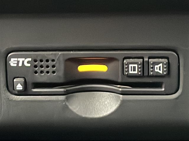 Ｎ－ＢＯＸカスタム Ｇ・Ｌパッケージ　純正ナビＣＤ／ＤＶＤ／ＢＴ／ＴＶ／／バックカメラ／片側パワースライドドア／禁煙車／４ＷＤ／横滑り防止／前席シートヒーター／ビルトインＥＴＣ／ミラーヒーター／オートライト／ドライブレコーダー／ＨＩＤ（8枚目）