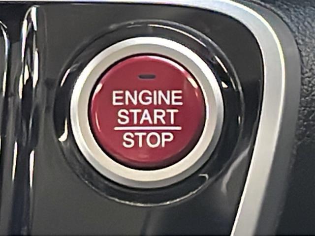 Ｎ－ＢＯＸカスタム Ｇ・Ｌパッケージ　純正ナビＣＤ／ＤＶＤ／ＢＴ／ＴＶ／／バックカメラ／片側パワースライドドア／禁煙車／４ＷＤ／横滑り防止／前席シートヒーター／ビルトインＥＴＣ／ミラーヒーター／オートライト／ドライブレコーダー／ＨＩＤ（11枚目）