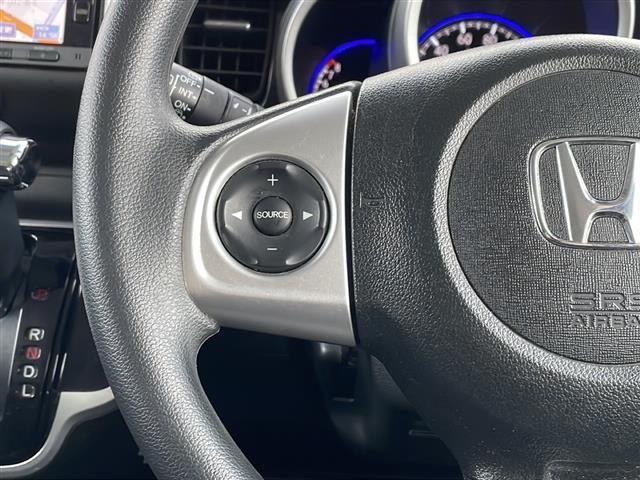 Ｎ－ＢＯＸカスタム Ｇ・Ｌパッケージ　純正ナビＣＤ／ＤＶＤ／ＢＴ／ＴＶ／／バックカメラ／片側パワースライドドア／禁煙車／４ＷＤ／横滑り防止／前席シートヒーター／ビルトインＥＴＣ／ミラーヒーター／オートライト／ドライブレコーダー／ＨＩＤ（21枚目）