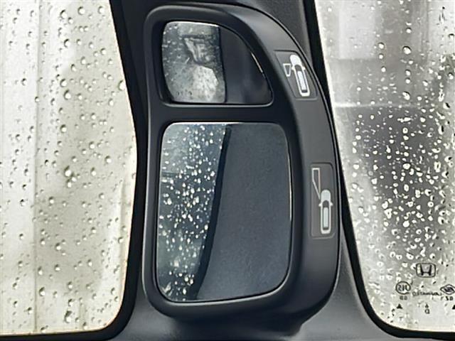 Ｎ－ＢＯＸカスタム Ｇ・Ｌパッケージ　純正ナビＣＤ／ＤＶＤ／ＢＴ／ＴＶ／／バックカメラ／片側パワースライドドア／禁煙車／４ＷＤ／横滑り防止／前席シートヒーター／ビルトインＥＴＣ／ミラーヒーター／オートライト／ドライブレコーダー／ＨＩＤ（27枚目）