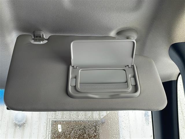 Ｎ－ＢＯＸカスタム Ｇ・Ｌパッケージ　純正ナビＣＤ／ＤＶＤ／ＢＴ／ＴＶ／／バックカメラ／片側パワースライドドア／禁煙車／４ＷＤ／横滑り防止／前席シートヒーター／ビルトインＥＴＣ／ミラーヒーター／オートライト／ドライブレコーダー／ＨＩＤ（29枚目）