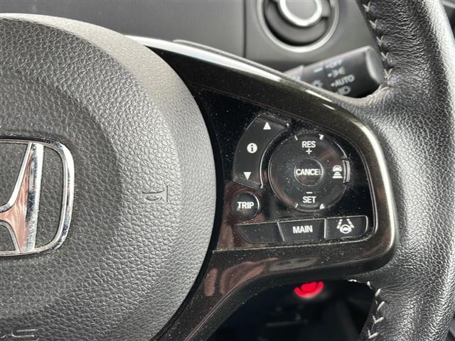 Ｎ－ＢＯＸカスタム Ｇ・Ｌターボホンダセンシング　４ＷＤ／禁煙車／ホンダセンシング／純正ナビ／バックカメラ／ビルトインＥＴＣ／前方ドライブレコーダー／オートエアコン／ミラーヒーター／前席シートヒーター／革巻きステアリング／ＬＥＤヘッドライト（7枚目）