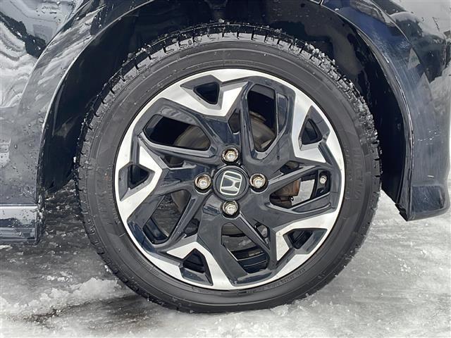 Ｎ－ＢＯＸカスタム Ｇ・Ｌターボホンダセンシング　４ＷＤ／禁煙車／ホンダセンシング／純正ナビ／バックカメラ／ビルトインＥＴＣ／前方ドライブレコーダー／オートエアコン／ミラーヒーター／前席シートヒーター／革巻きステアリング／ＬＥＤヘッドライト（11枚目）