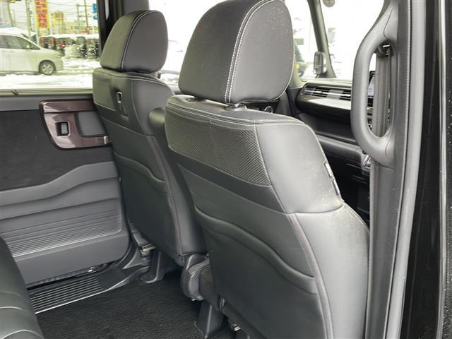 Ｎ－ＢＯＸカスタム Ｇ・Ｌターボホンダセンシング　４ＷＤ／禁煙車／ホンダセンシング／純正ナビ／バックカメラ／ビルトインＥＴＣ／前方ドライブレコーダー／オートエアコン／ミラーヒーター／前席シートヒーター／革巻きステアリング／ＬＥＤヘッドライト（15枚目）
