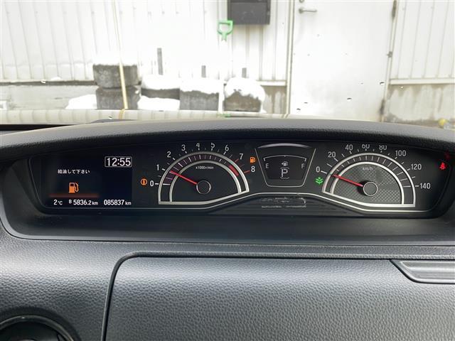 Ｎ－ＢＯＸカスタム Ｇ・Ｌターボホンダセンシング　４ＷＤ／禁煙車／ホンダセンシング／純正ナビ／バックカメラ／ビルトインＥＴＣ／前方ドライブレコーダー／オートエアコン／ミラーヒーター／前席シートヒーター／革巻きステアリング／ＬＥＤヘッドライト（20枚目）