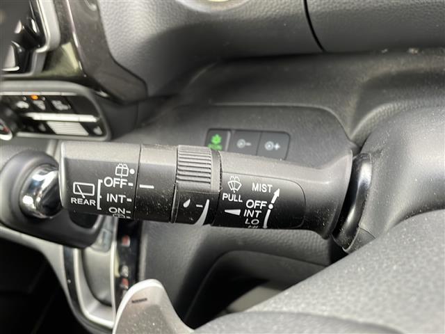 Ｎ－ＢＯＸカスタム Ｇ・Ｌターボホンダセンシング　４ＷＤ／禁煙車／ホンダセンシング／純正ナビ／バックカメラ／ビルトインＥＴＣ／前方ドライブレコーダー／オートエアコン／ミラーヒーター／前席シートヒーター／革巻きステアリング／ＬＥＤヘッドライト（22枚目）