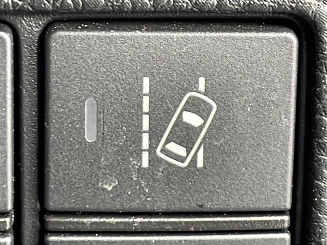 Ｎ－ＢＯＸカスタム Ｇ・Ｌターボホンダセンシング　４ＷＤ／禁煙車／ホンダセンシング／純正ナビ／バックカメラ／ビルトインＥＴＣ／前方ドライブレコーダー／オートエアコン／ミラーヒーター／前席シートヒーター／革巻きステアリング／ＬＥＤヘッドライト（28枚目）