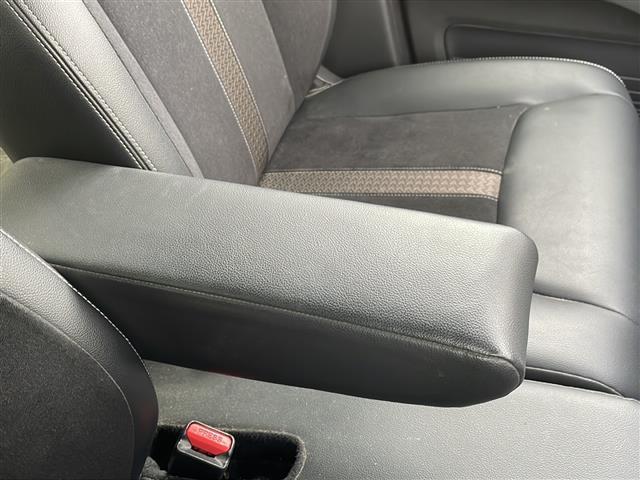 Ｎ－ＢＯＸカスタム Ｇ・Ｌターボホンダセンシング　４ＷＤ／禁煙車／ホンダセンシング／純正ナビ／バックカメラ／ビルトインＥＴＣ／前方ドライブレコーダー／オートエアコン／ミラーヒーター／前席シートヒーター／革巻きステアリング／ＬＥＤヘッドライト（29枚目）