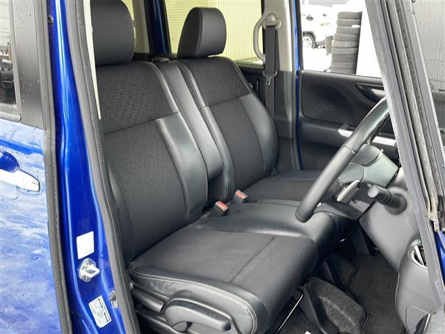 N-BOXカスタム G・ターボLパッケージ 4WD/純正ナビ/バックカメラ/ビルトインETC/純正ドライブレコーダー前方/両側パワースライドドア/オートエアコン/前席シートヒーター/ハーフレザーシート/革巻きステアリング/パドルシフト/クルコン(15枚目)