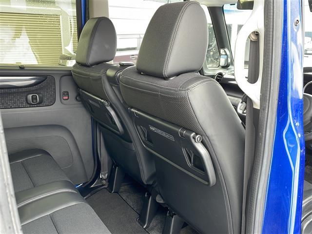 N-BOXカスタム G・ターボLパッケージ 4WD/純正ナビ/バックカメラ/ビルトインETC/純正ドライブレコーダー前方/両側パワースライドドア/オートエアコン/前席シートヒーター/ハーフレザーシート/革巻きステアリング/パドルシフト/クルコン(16枚目)