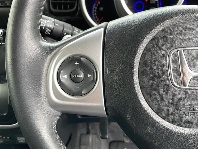 N-BOXカスタム G・ターボLパッケージ 4WD/純正ナビ/バックカメラ/ビルトインETC/純正ドライブレコーダー前方/両側パワースライドドア/オートエアコン/前席シートヒーター/ハーフレザーシート/革巻きステアリング/パドルシフト/クルコン(21枚目)