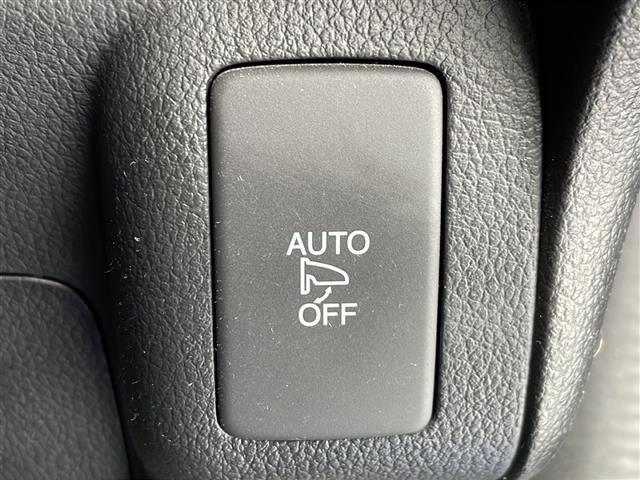 N-BOXカスタム G・ターボLパッケージ 4WD/純正ナビ/バックカメラ/ビルトインETC/純正ドライブレコーダー前方/両側パワースライドドア/オートエアコン/前席シートヒーター/ハーフレザーシート/革巻きステアリング/パドルシフト/クルコン(27枚目)