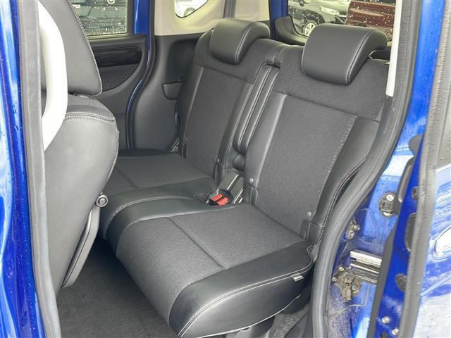 N-BOXカスタム G・ターボLパッケージ 4WD/純正ナビ/バックカメラ/ビルトインETC/純正ドライブレコーダー前方/両側パワースライドドア/オートエアコン/前席シートヒーター/ハーフレザーシート/革巻きステアリング/パドルシフト/クルコン(34枚目)