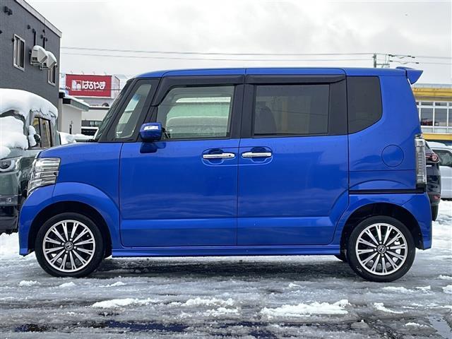 N-BOXカスタム G・ターボLパッケージ 4WD/純正ナビ/バックカメラ/ビルトインETC/純正ドライブレコーダー前方/両側パワースライドドア/オートエアコン/前席シートヒーター/ハーフレザーシート/革巻きステアリング/パドルシフト/クルコン(38枚目)