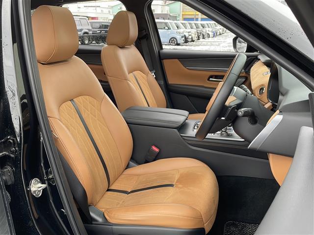 CX-60 XD-ハイブリッド プレミアムスポーツ ワンオーナー/BOSEサウンド/純正ナビ/全方位カメラ/サンルーフ/電動リアゲート/4WD/禁煙車/ビルトインETCイヤレス充電器//シートヒーター/エアシート/パワーシート/シートメモリ/LED(14枚目)