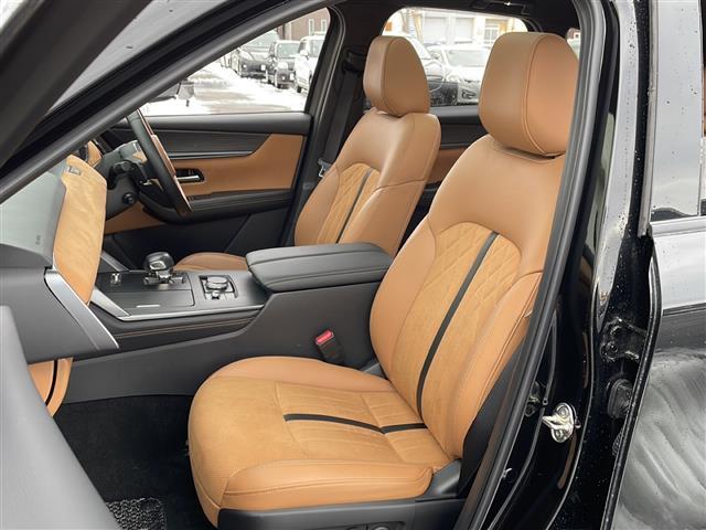 CX-60 XD-ハイブリッド プレミアムスポーツ ワンオーナー/BOSEサウンド/純正ナビ/全方位カメラ/サンルーフ/電動リアゲート/4WD/禁煙車/ビルトインETCイヤレス充電器//シートヒーター/エアシート/パワーシート/シートメモリ/LED(15枚目)