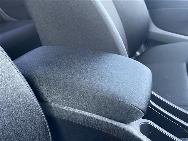 グレイス ハイブリッドＤＸ　寒冷地仕様／社外ナビ／バックカメラ／ミラーヒーター／オートライト／オートハイビーム／レーダークルーズコントロール／前後ドライブレコーダー／４ＷＤ／／ＥＴＣ／レーンキープアシスト／衝突軽減ブレーキ／取説（31枚目）