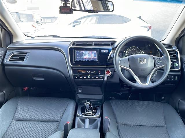 グレイス ハイブリッドＤＸ　寒冷地仕様／社外ナビ／バックカメラ／ミラーヒーター／オートライト／オートハイビーム／レーダークルーズコントロール／前後ドライブレコーダー／４ＷＤ／／ＥＴＣ／レーンキープアシスト／衝突軽減ブレーキ／取説（41枚目）