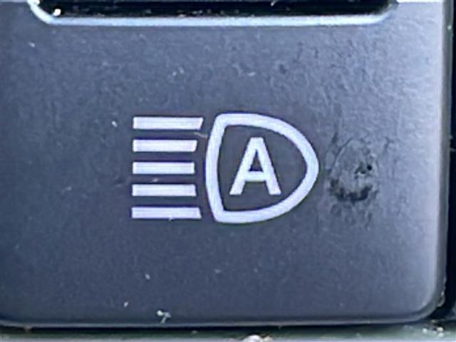 タント X ホワイトアクセントSAIII /4WD/禁煙/社外ナビ CD/BT/DVD/フルセグ/SD/USB/片側電動ドア/衝突軽減ブレーキ/横滑り防止/アイドリングストップ/運転席シートヒーター/オートライト(6枚目)