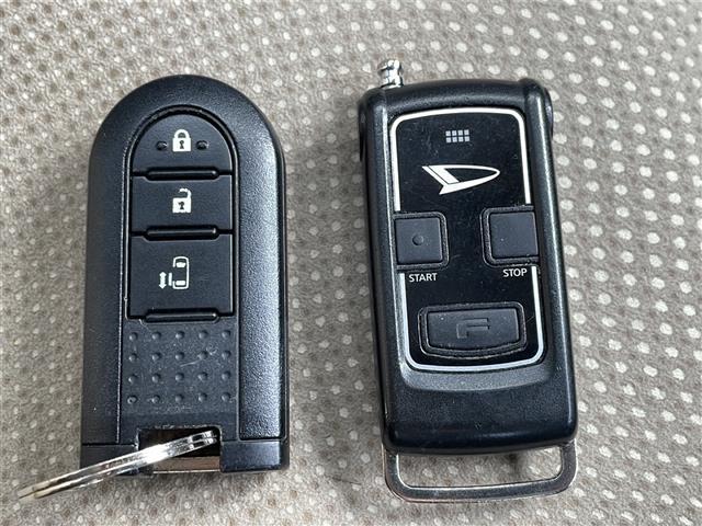 タント X ホワイトアクセントSAIII /4WD/禁煙/社外ナビ CD/BT/DVD/フルセグ/SD/USB/片側電動ドア/衝突軽減ブレーキ/横滑り防止/アイドリングストップ/運転席シートヒーター/オートライト(10枚目)